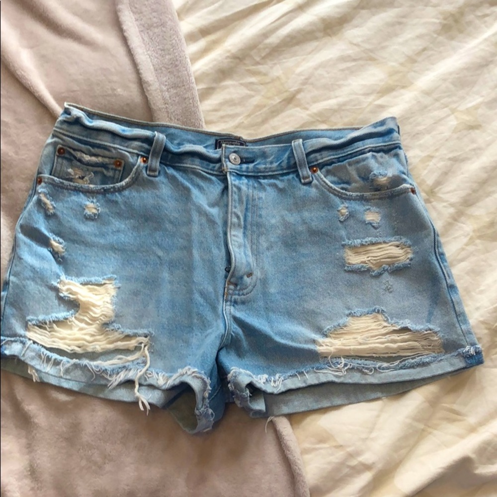 A&F light highrise destroyed denim shorts sz 31/12